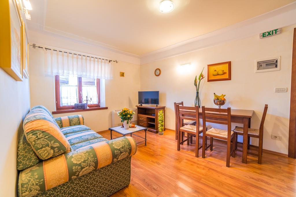 Aparthotel Katalyma 828 Kanfanar Ngoại thất bức ảnh