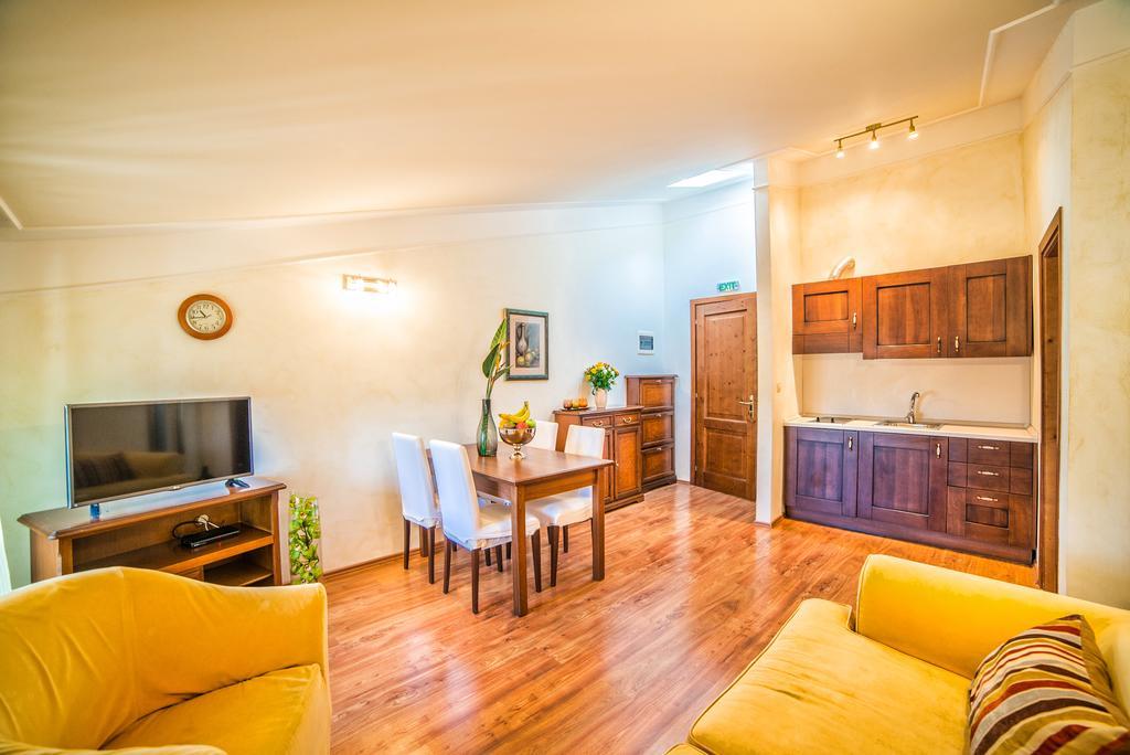 Aparthotel Katalyma 828 Kanfanar Ngoại thất bức ảnh