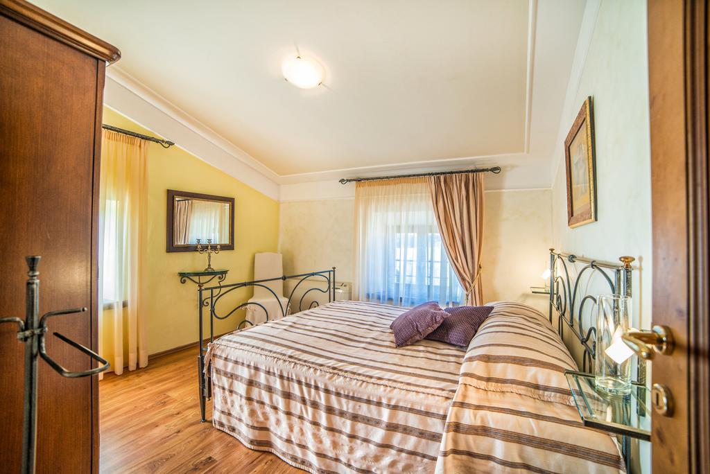 Aparthotel Katalyma 828 Kanfanar Ngoại thất bức ảnh