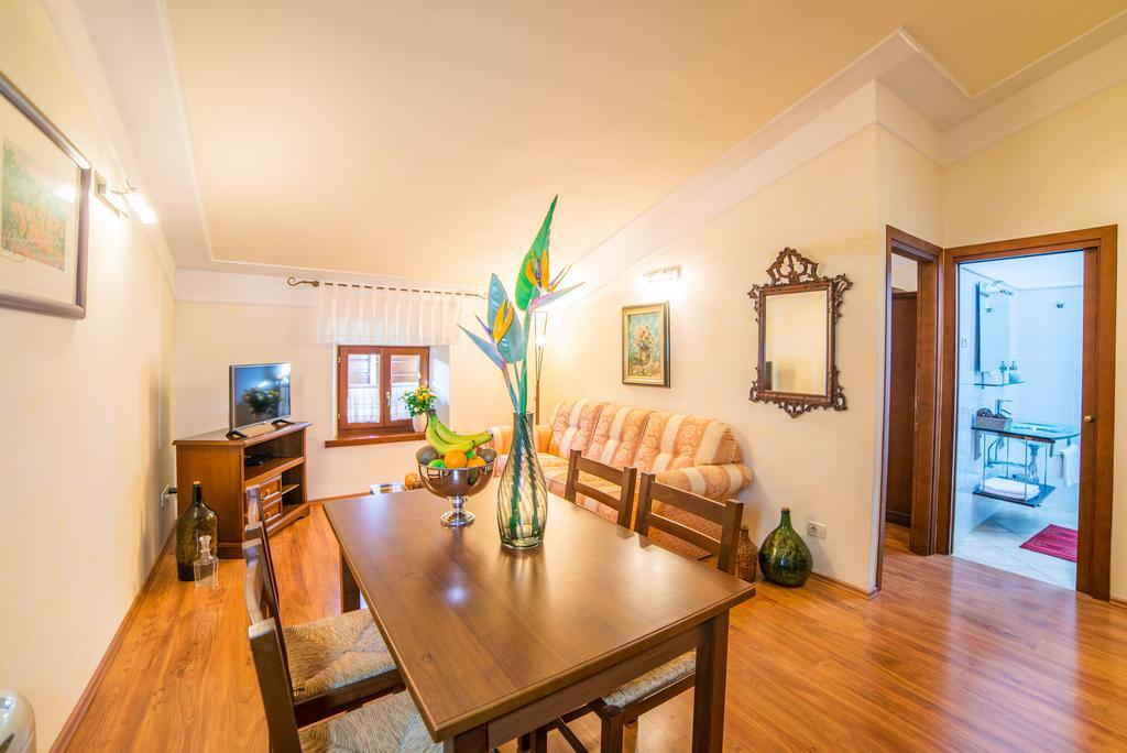 Aparthotel Katalyma 828 Kanfanar Ngoại thất bức ảnh